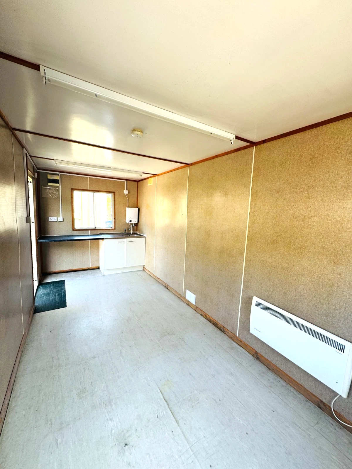 20ft x 8ft Container Site Office / Canteen - Image 7